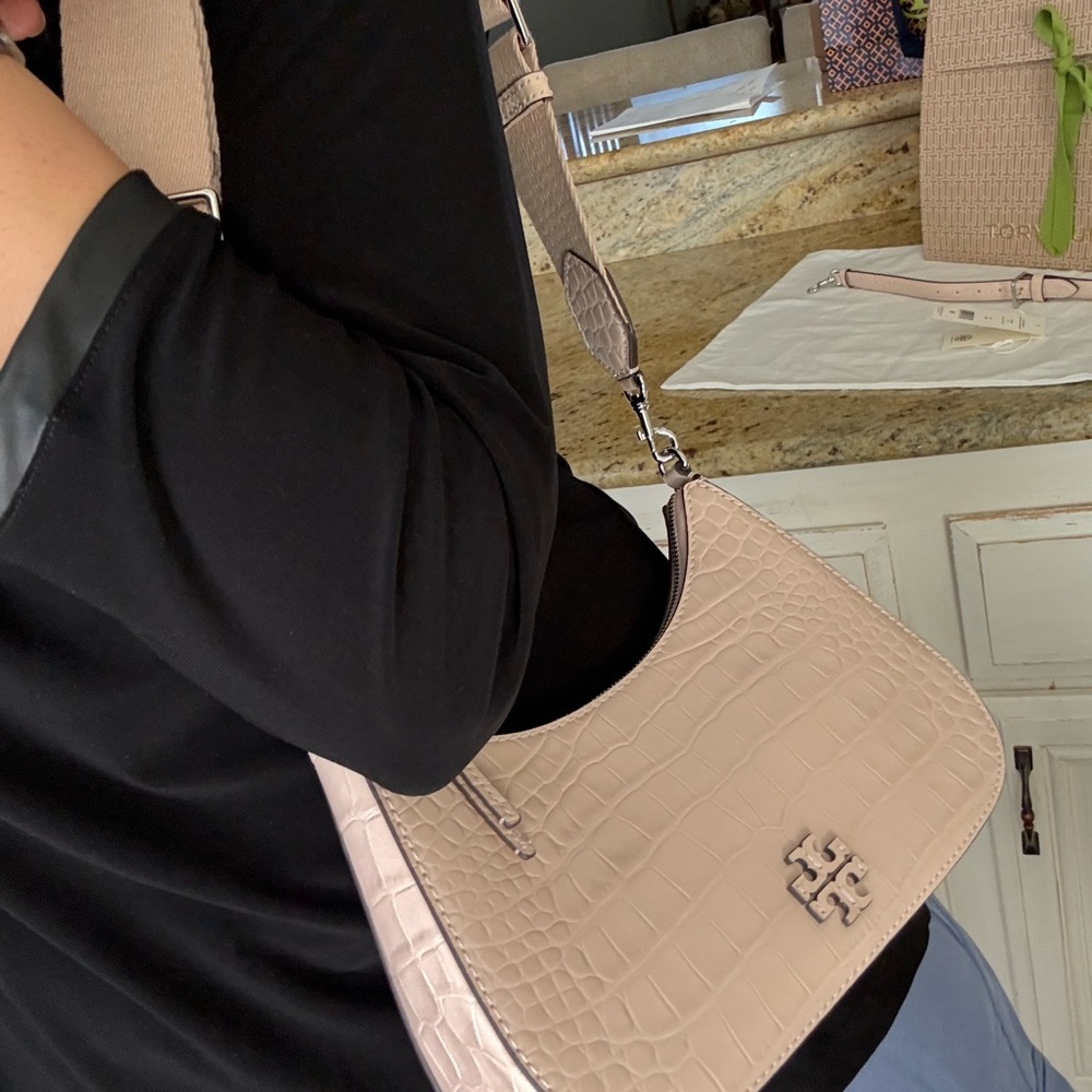 478$! Tory Burch - Thea Embossed Convertible Crossbody, Clay Pink - Picture 2 of 13